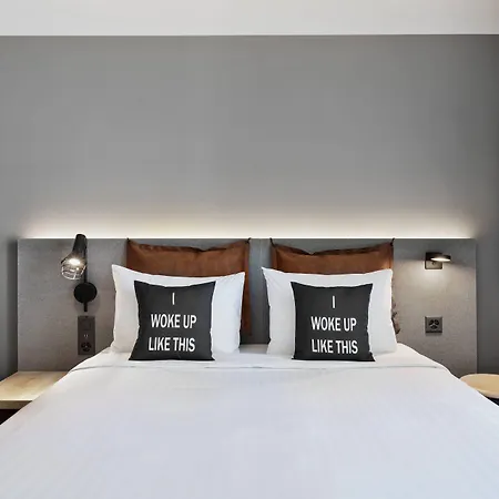 Hotel Moxy Expo Berna